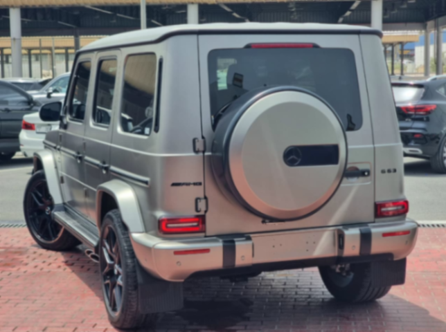 مرسيدس جي 63 AMG حزمة الليل المزدوجة مع كابينة كربون 2022 المواصفات اليابانية63548128303362114