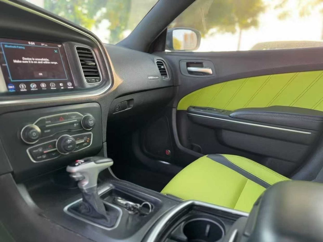 دودج تشارجر 201764609330393985114