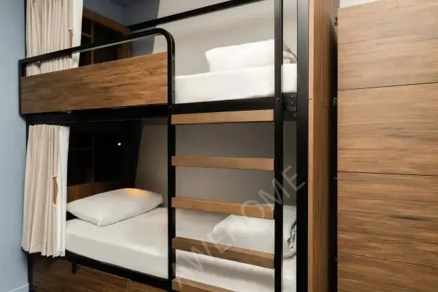 8 Bed Dorm with Shared Bathroom64253353822721111