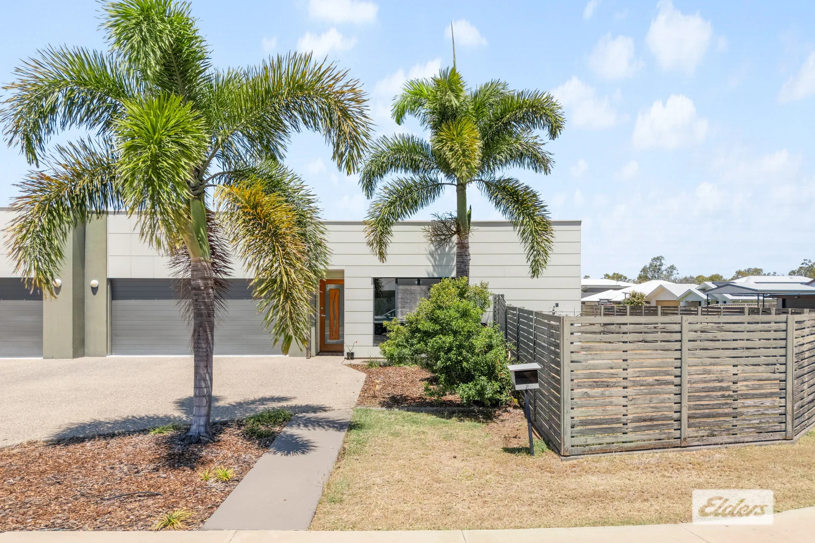 2/13 Reimers Street, Emerald QLD 4720