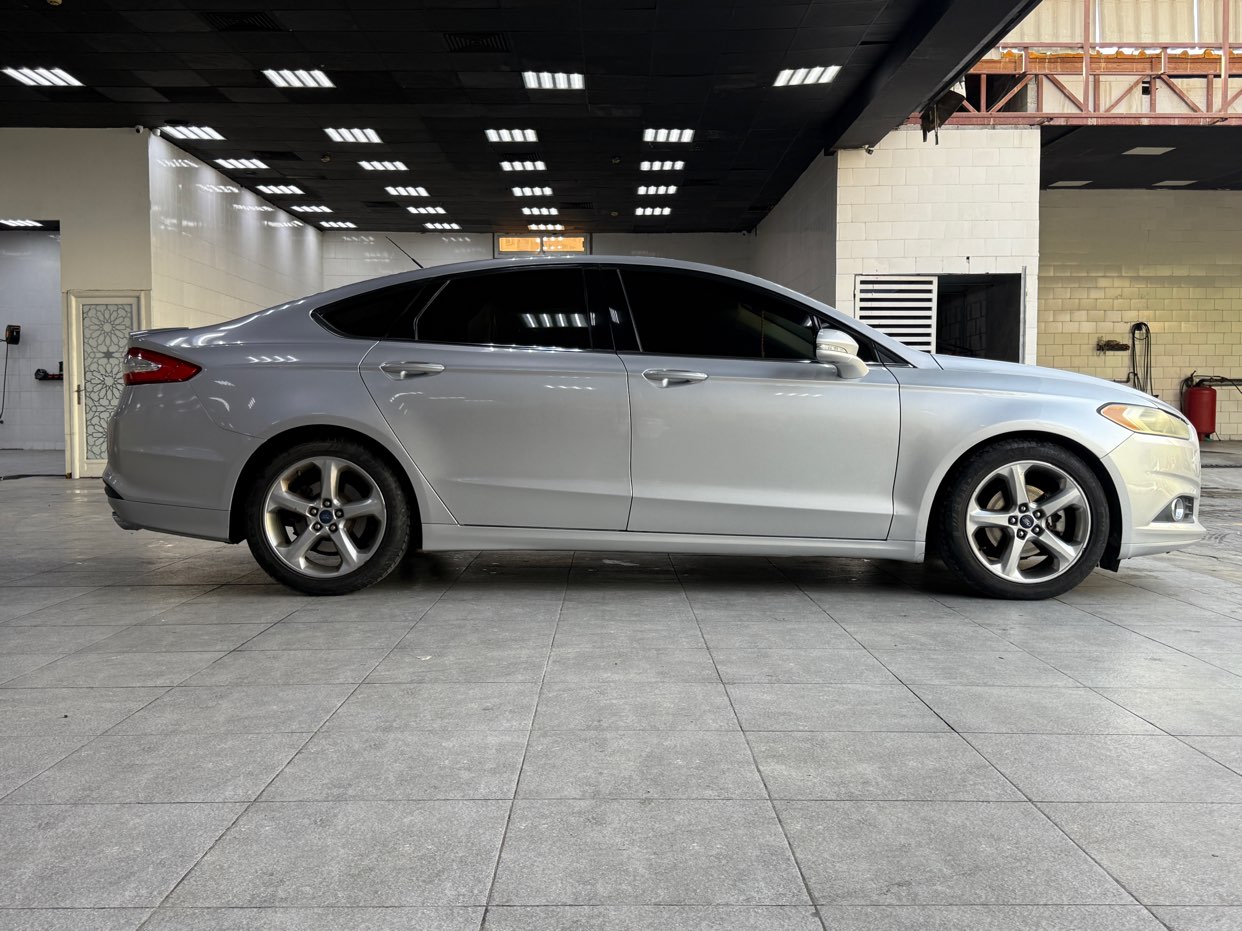 ford-fusion-2015-64333324297730112