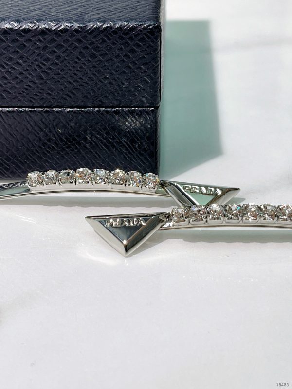 PRADA HAIR PIN64321580306817112