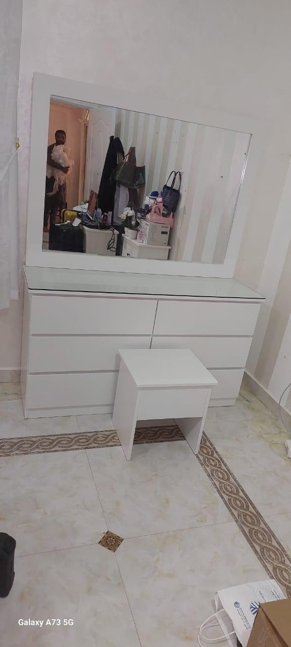 Customised furniture available 64623610531075115