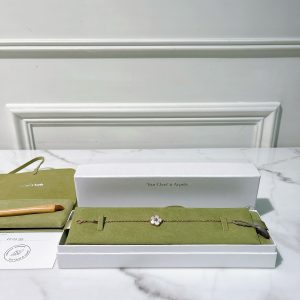 VCA LUCKY SPRING BRACELET