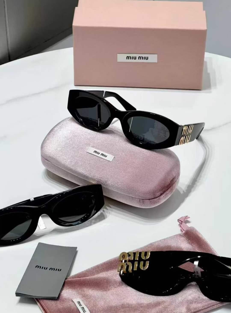 Brand New Miu Miu Sunglasses – Oval Frame with Gold Logo4 Brand New Miu Miu Sunglasses – Oval Frame with Gold Logo63227744410753114