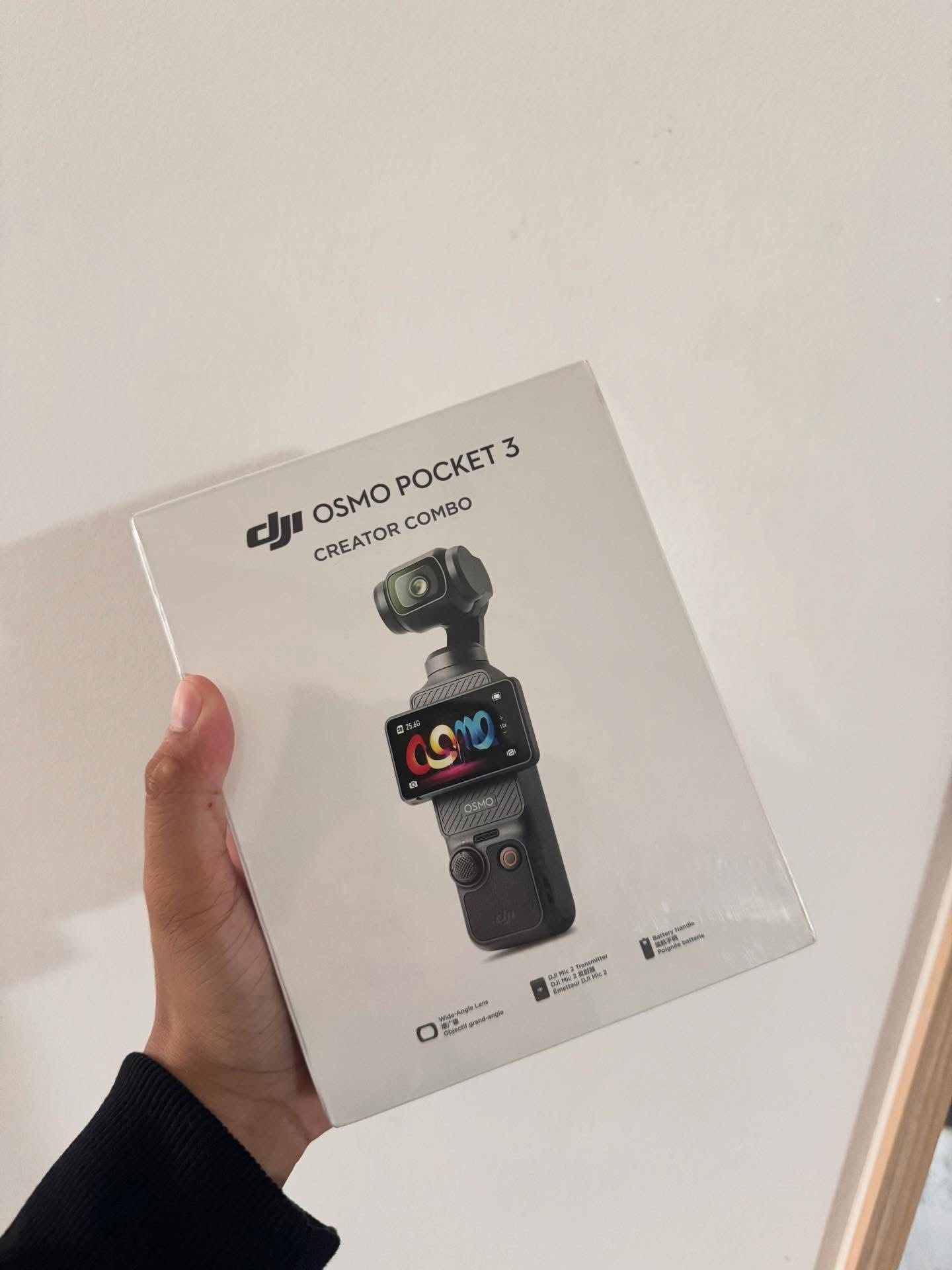 DJI Osmo Pocket 3 Creator Combo 1 Inch CMOS Pocket Gimbal Camera 4K63710892338562110
