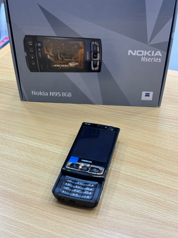 نوكيا إن95 8 جيجابايت633958291822111110