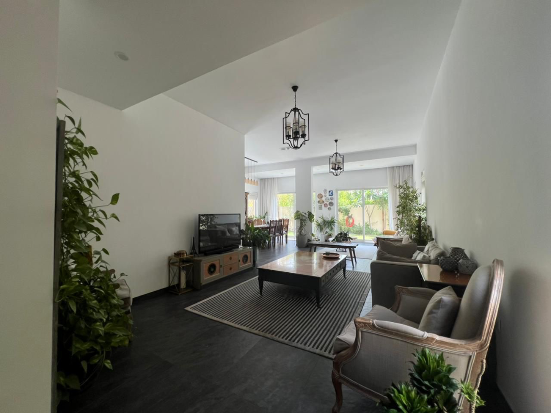 3 Bedroom plus Maid Room Townhouse For Sale63459885484291112