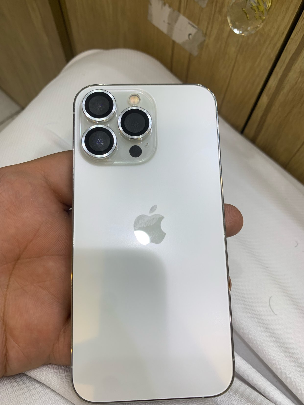 آيفون 3 برو64114464491778118