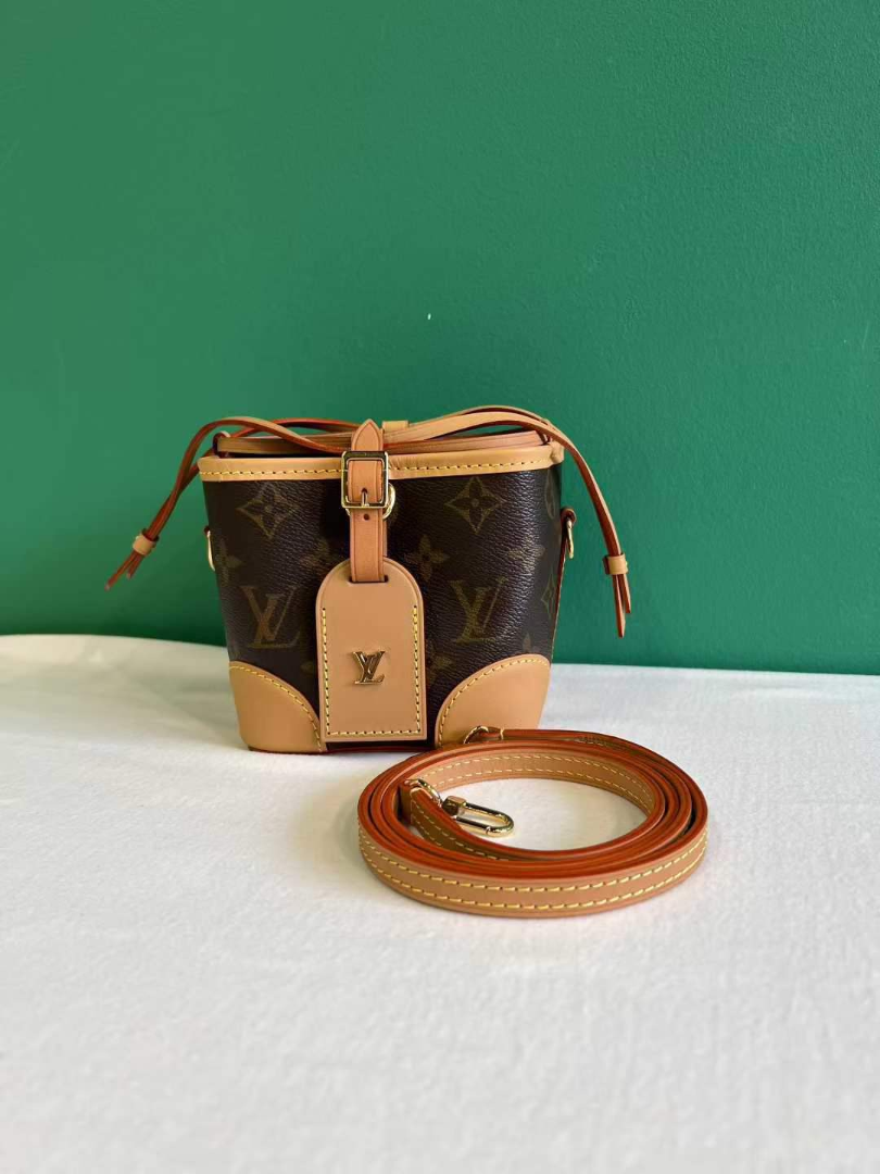 Louis Vuitton Nano Noé Bucket Bag – Monogram Canvas | Brand New23 Louis Vuitton Nano Noé Bucket Bag – Monogram Canvas | Brand New632276944288011123