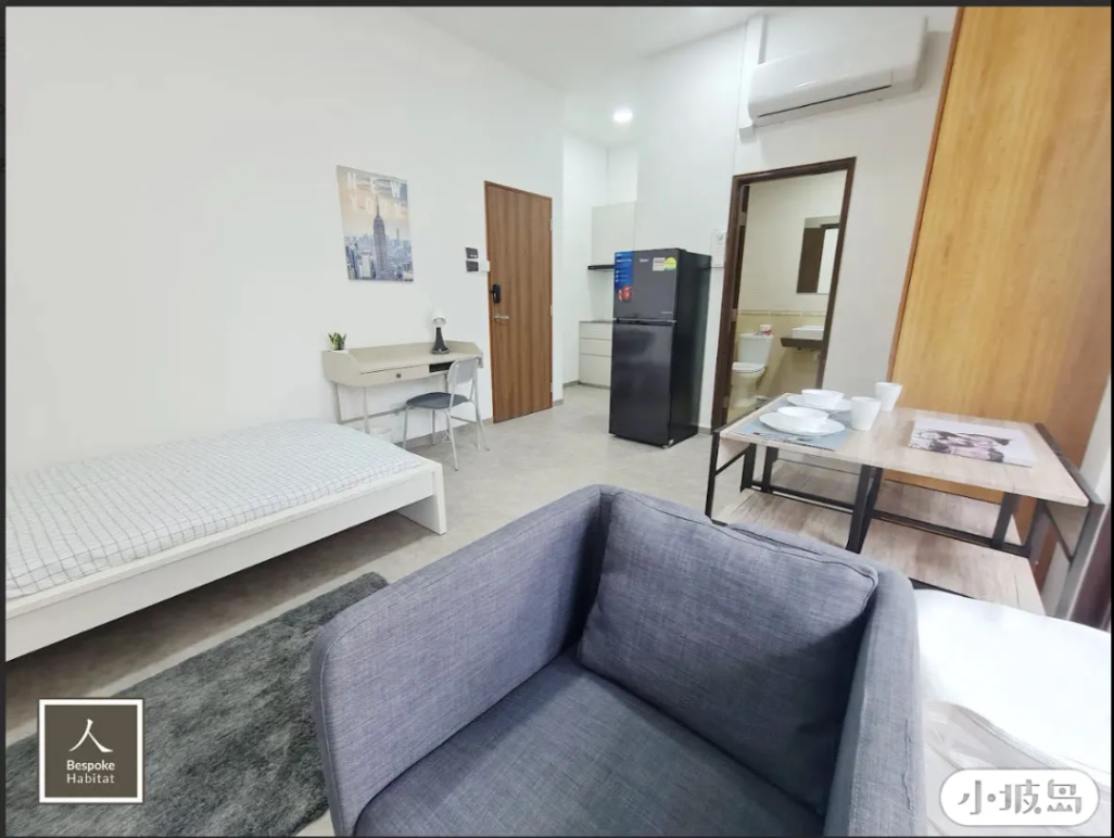 Rent a 6-bedroom, 6-bathroom house in Singapore SG, postal code 117453. Utilities including water, electricity, and internet are fully covered for 400 SGD.63384426500226111