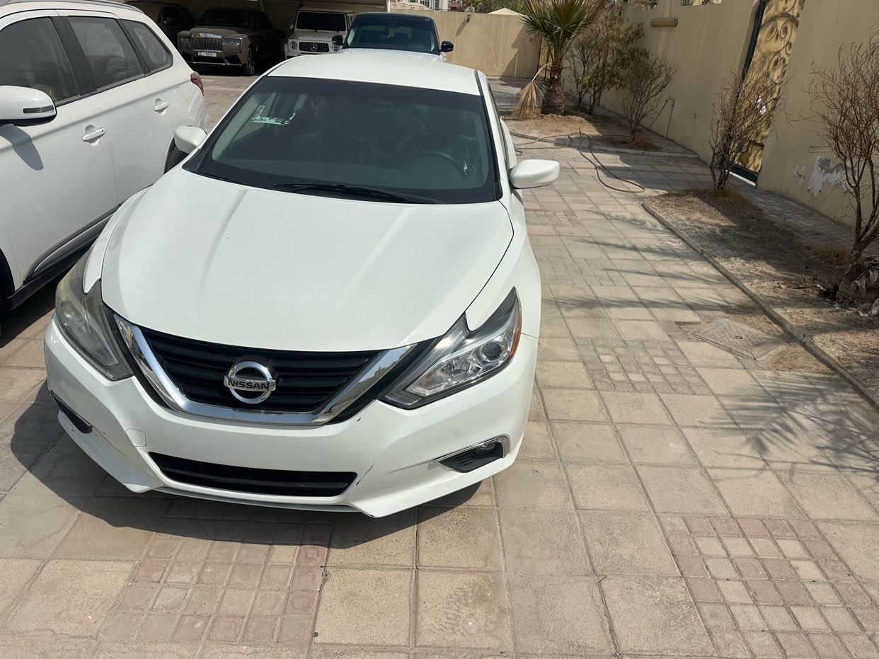 Nissan altima63825655863681113