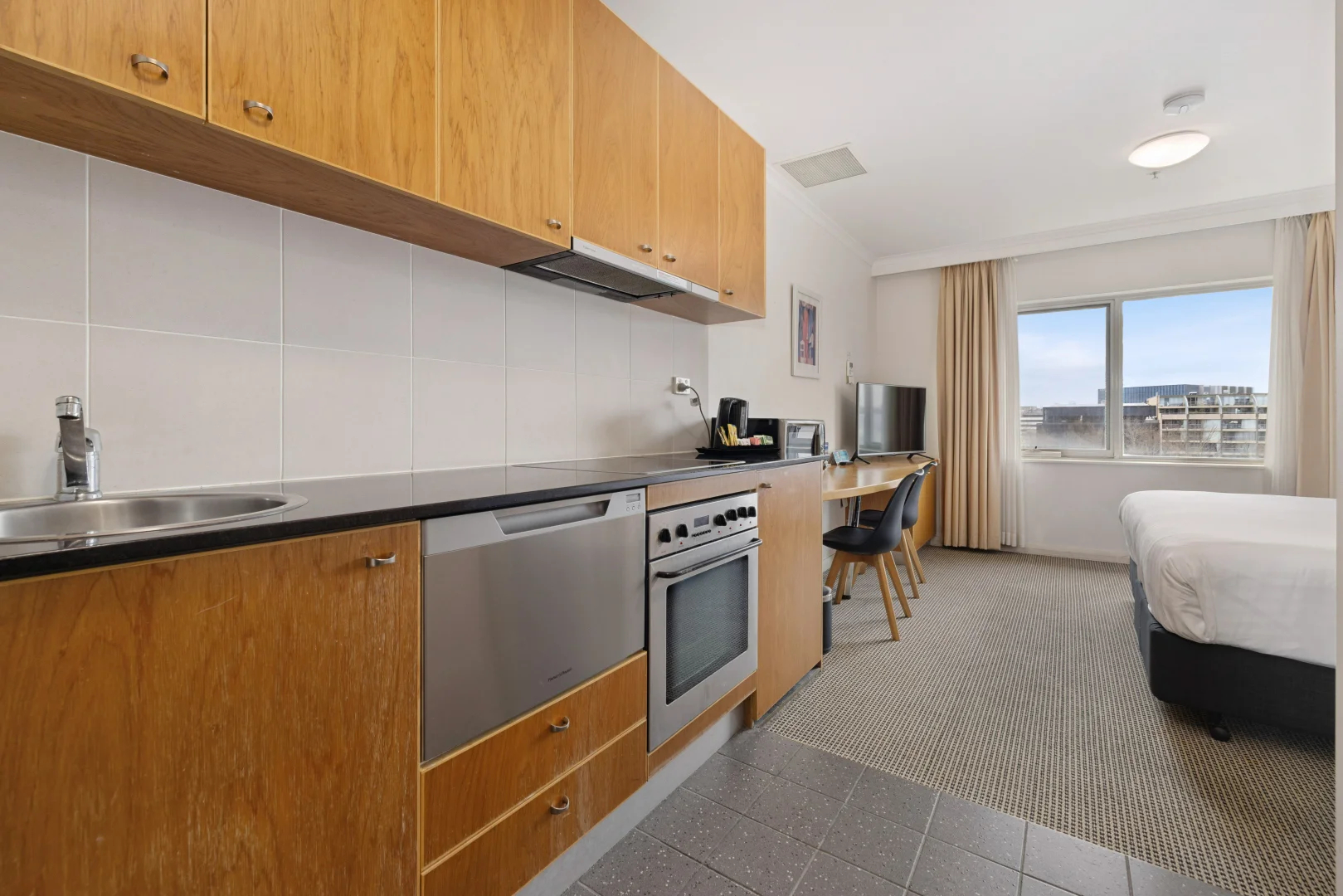 96/2 Akuna Street, City ACT 260164594203959299114