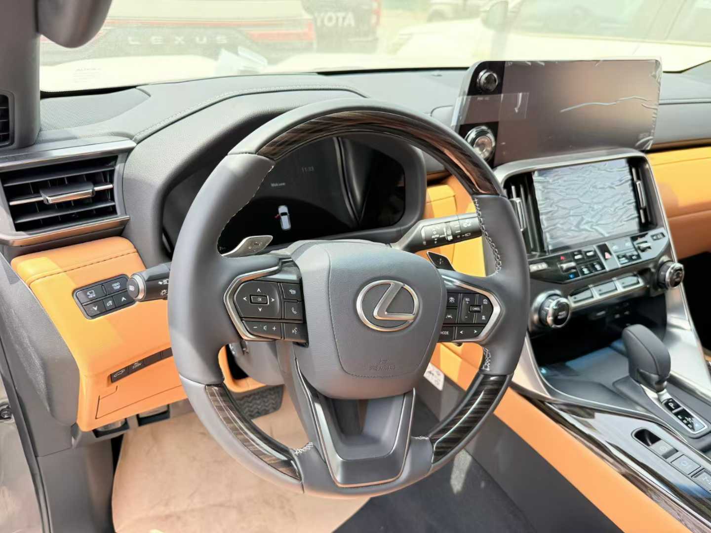 LXH700 GCC  EXPORT ONLY64487892601218114