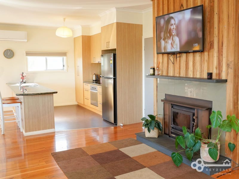 19 Moonah Avenue, Nelson, Vic 3292