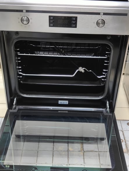 Electric cooking range induction