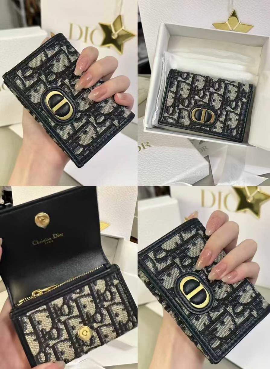 حامل بطاقات ديور – مستعمل64632873812739111