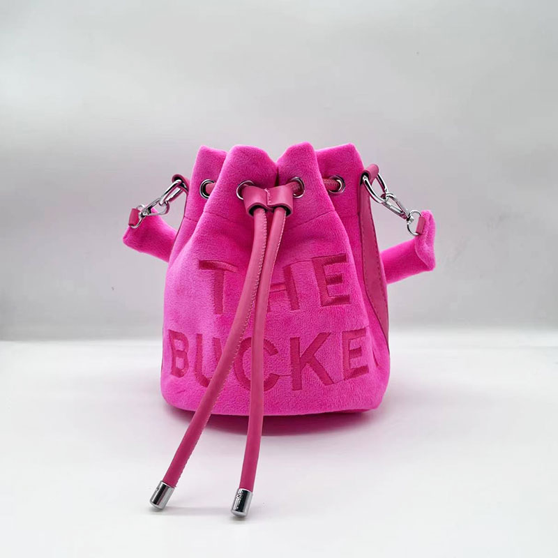 Pink Velvet Bucket Bag | Letter Design, Full of Gentle Atmosphere8 Pink Velvet Bucket Bag | Letter Design, Full of Gentle Atmosphere63260241408386118