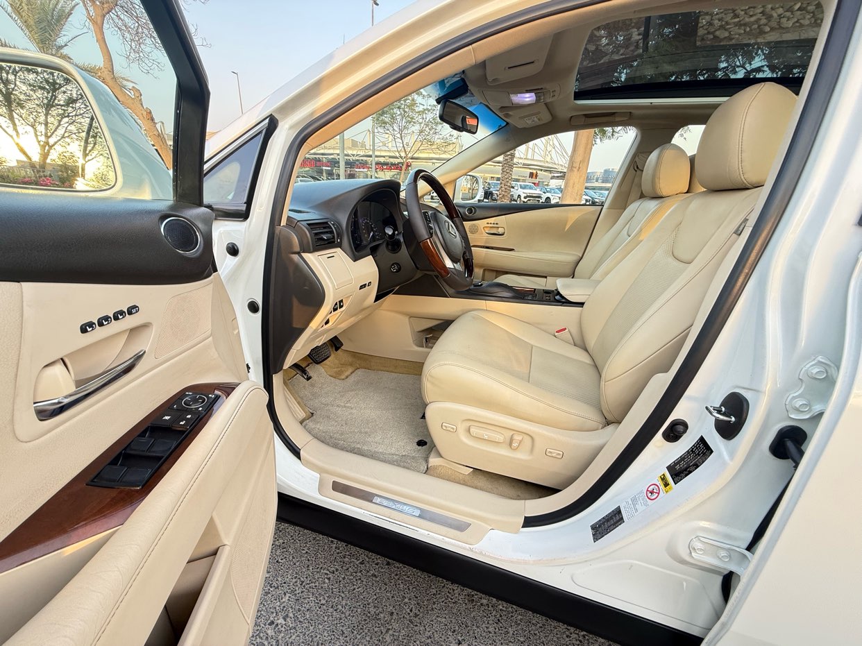 لكزس RX350 بلاتينوم 2015 GCC مالك أول حالة جيدة جداً 63694328922499114