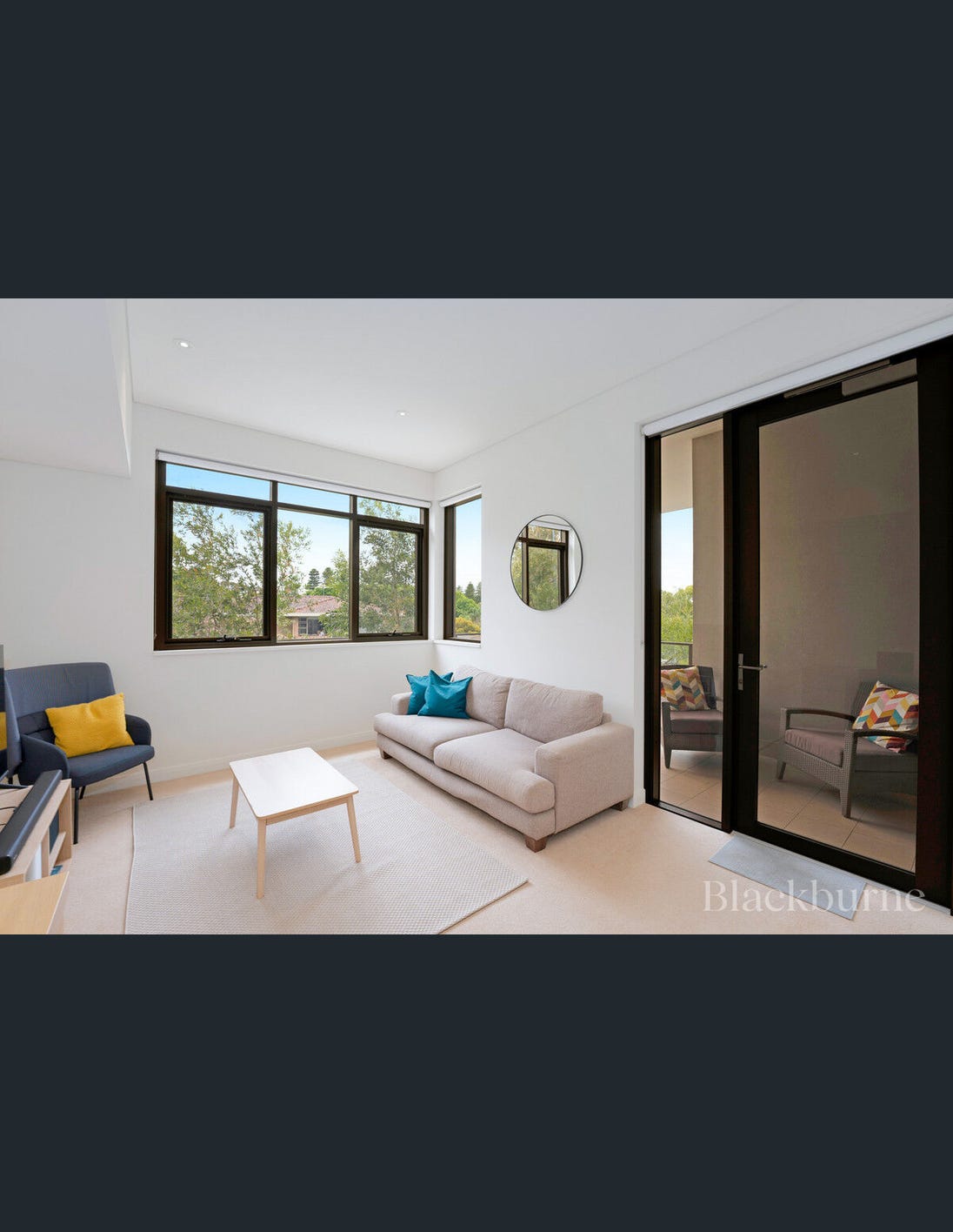 1/1 Freshwater Parade, Claremont, WA 6010