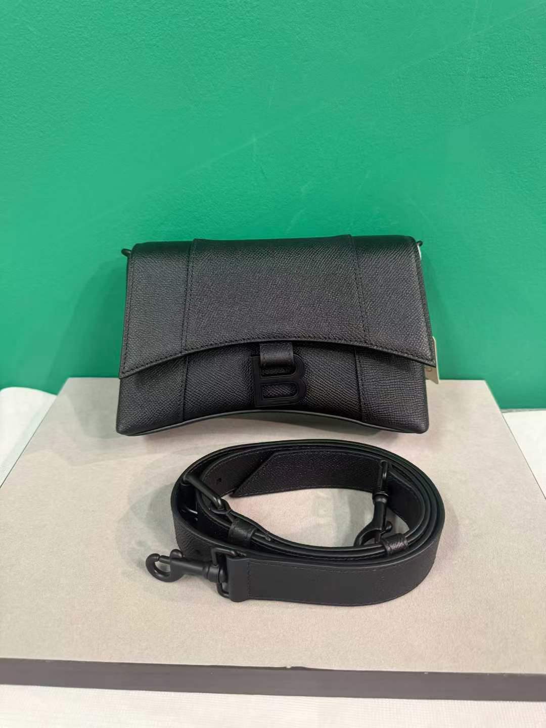 Balenciaga So Black Hourglass Bag – Elegant & Iconic