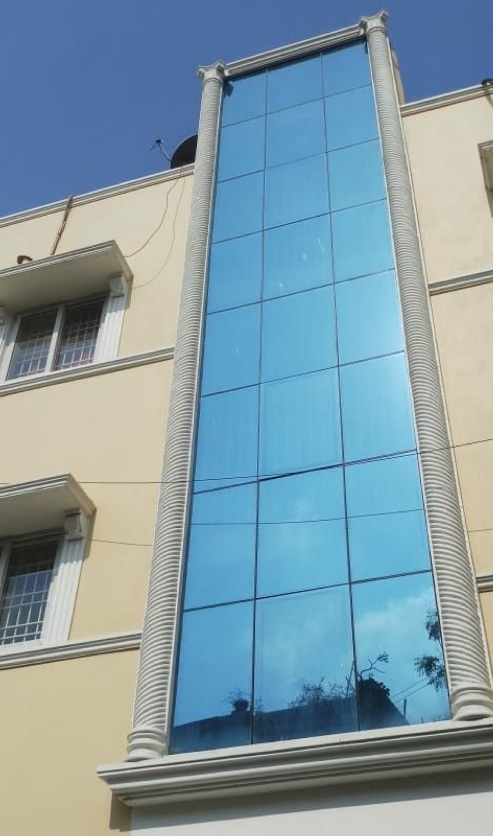 Asir Skrit Glass 050919345963541753805442111