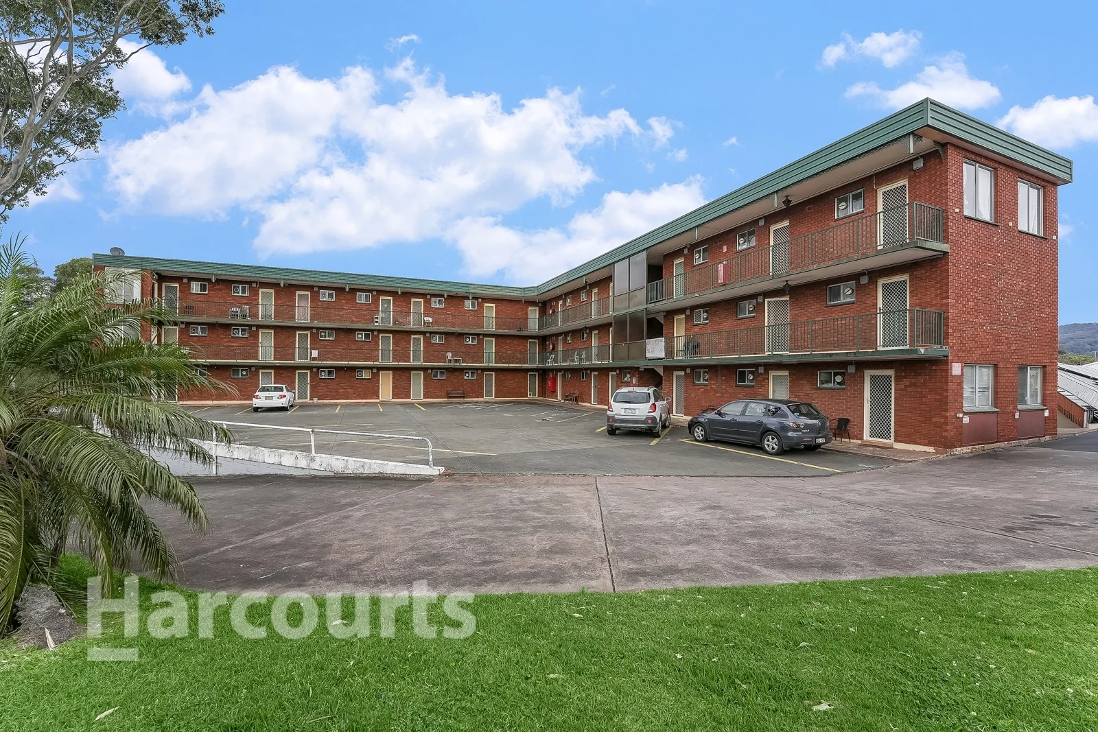 14/1-5 Mount Keira Road, West Wollongong NSW 2500
