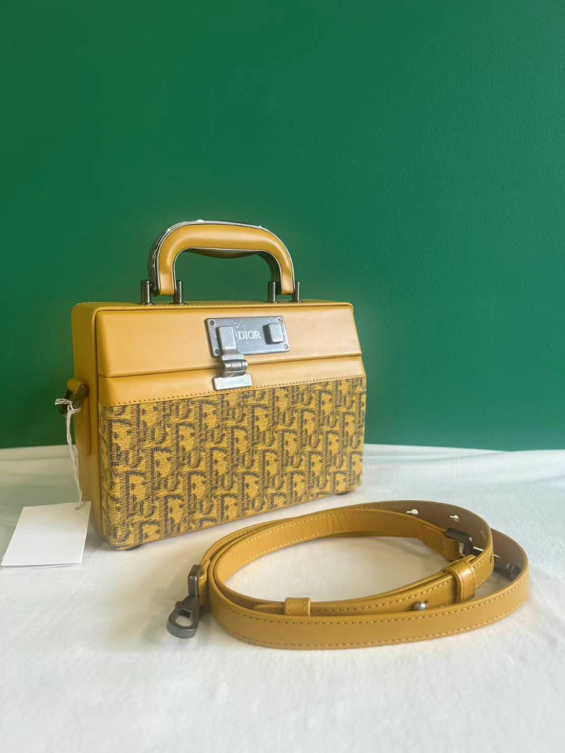 Dior Lock Vintage Box Bag – Yellow Dior Monogram | Pre-owned | Unisex63228201127298110