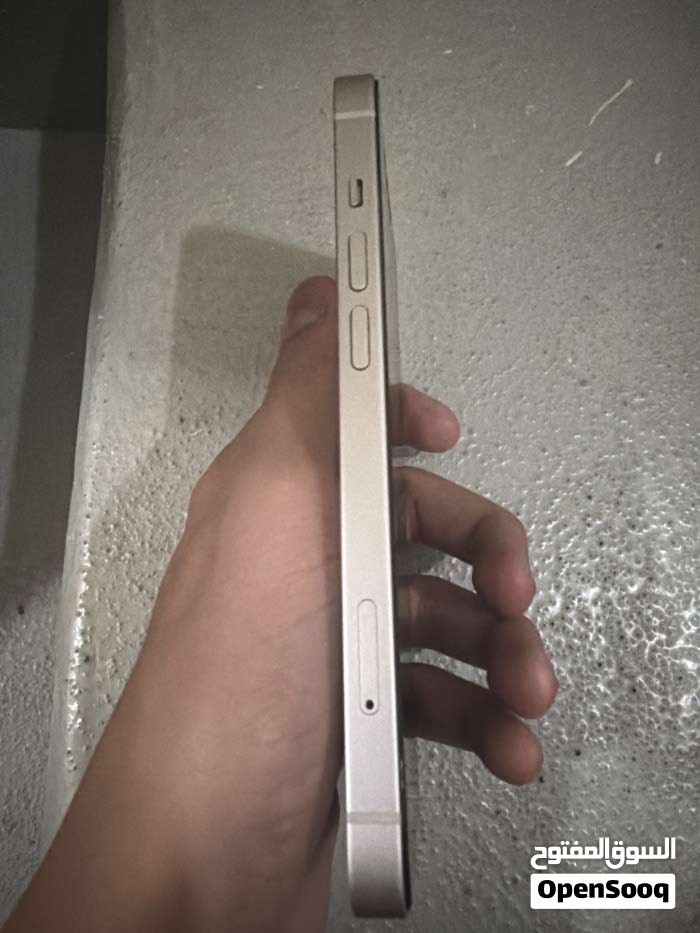 آيفون ١٤ برو408718494873702404