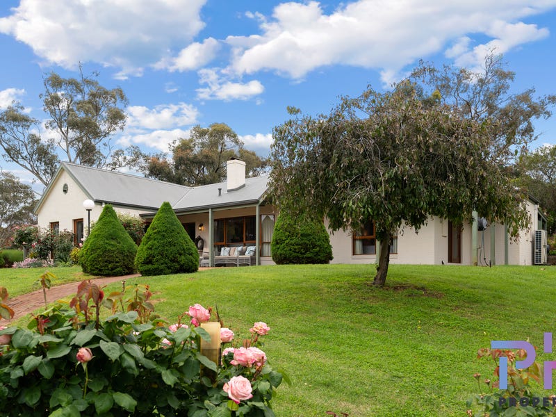 13 Burnett Road, Castlemaine, Vic 3450