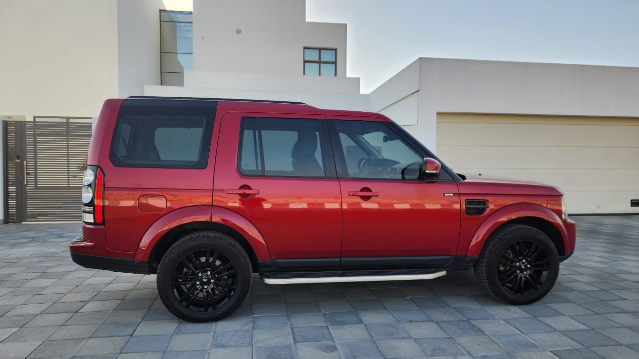 2015-لاند روفر LR4 HSE - خيار كامل - حالة ممتازة63711914730369112