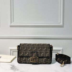 FENDI BAGUETTE