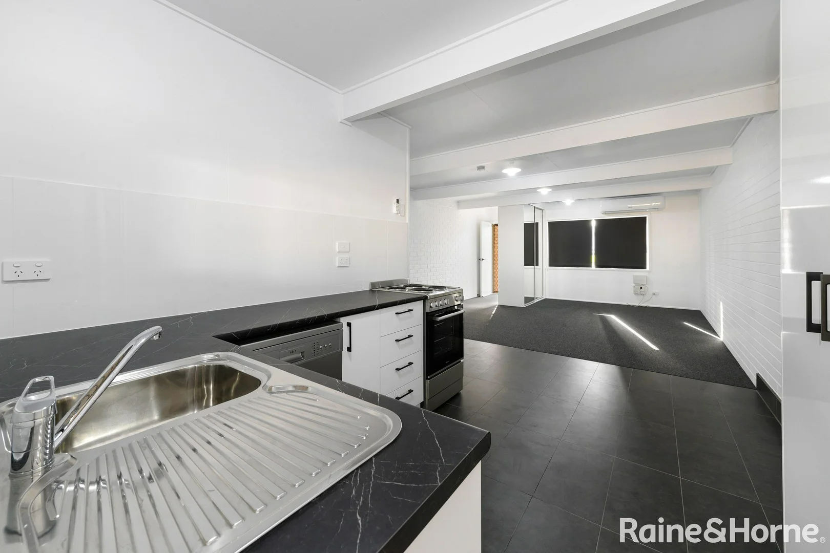 2/51 Brisbane Street, Mackay QLD 4740