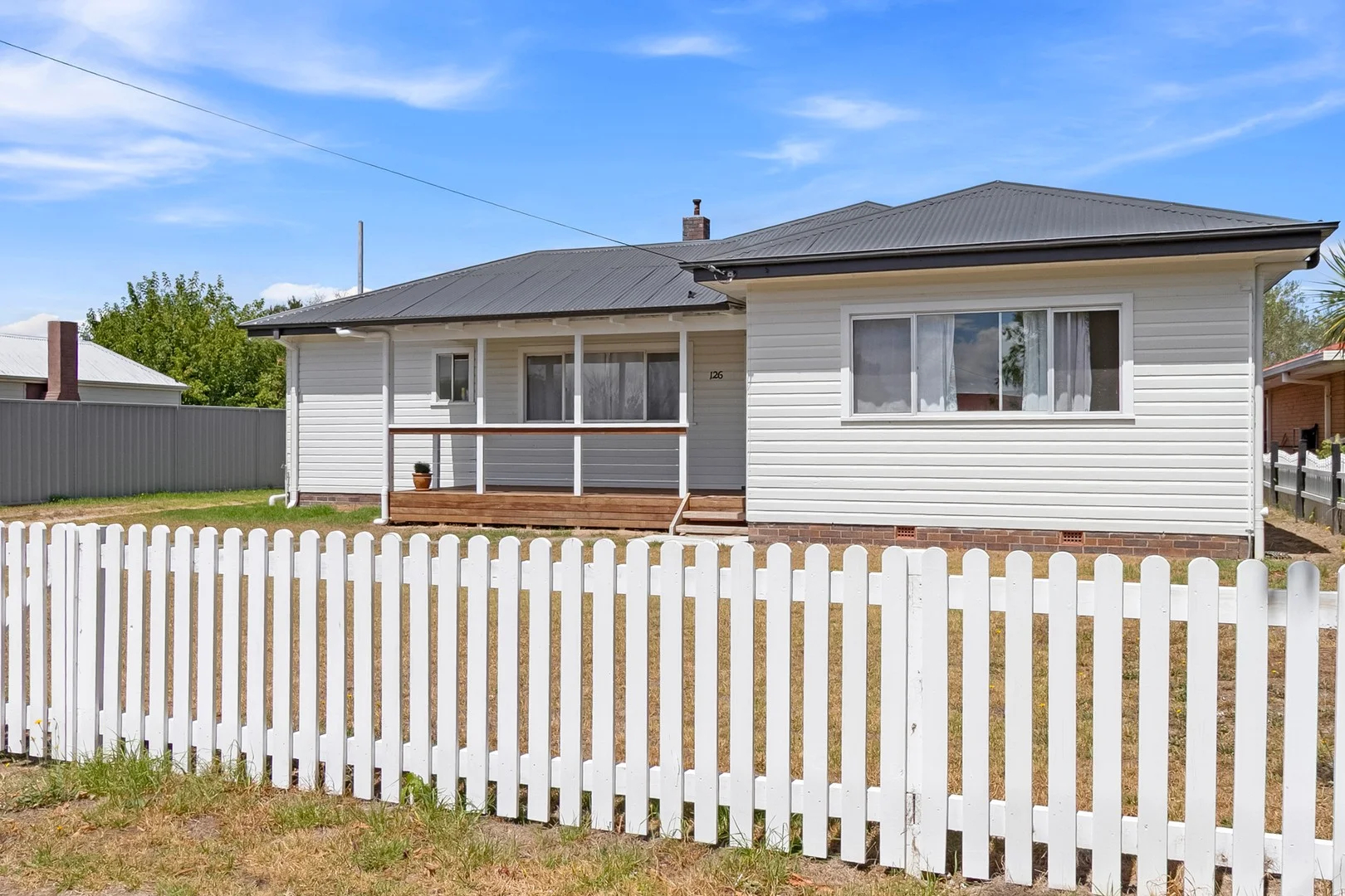 126 Bridge Street, Uralla NSW 2358