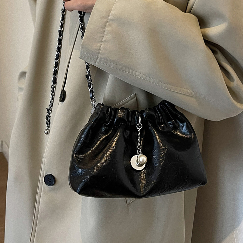 Chic Black Ruched Chain - Strap Bag27 Chic Black Ruched Chain - Strap Bag632061031275551127