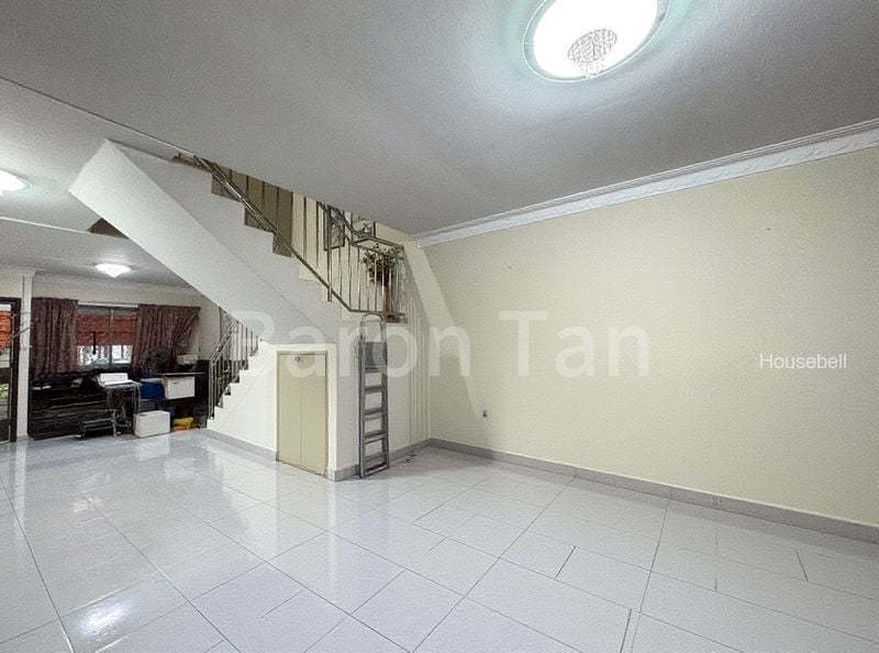 427 Hougang Avenue 6
