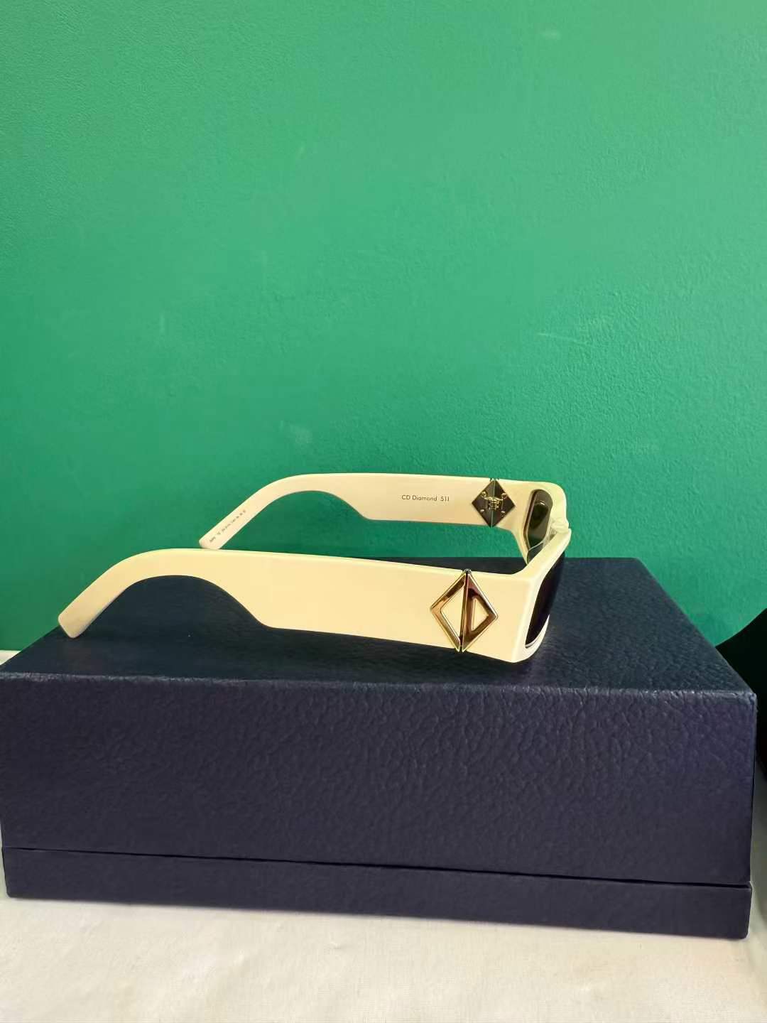 Dior Sunglasses64447989451011111
