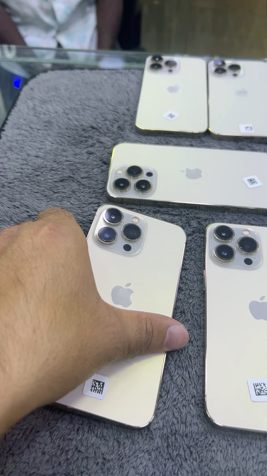 iPhone 13 Pro64477889723521110