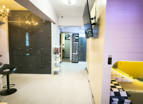 Tsim Sha Tsui Girls Only Hostel63377982804353111