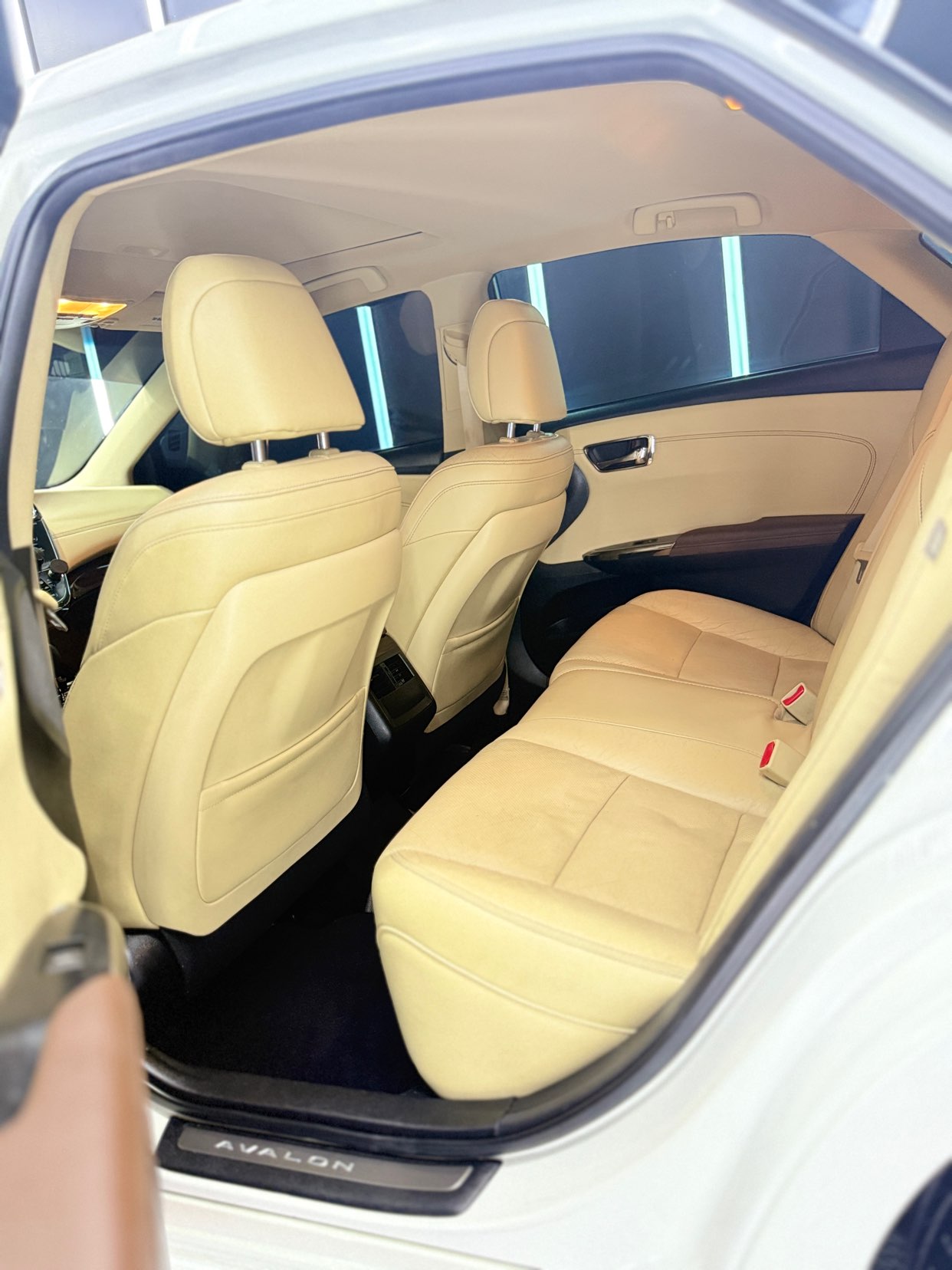 /en/city-ajman/cate-car-used-car/avalon-2013-6432412251238511/-5