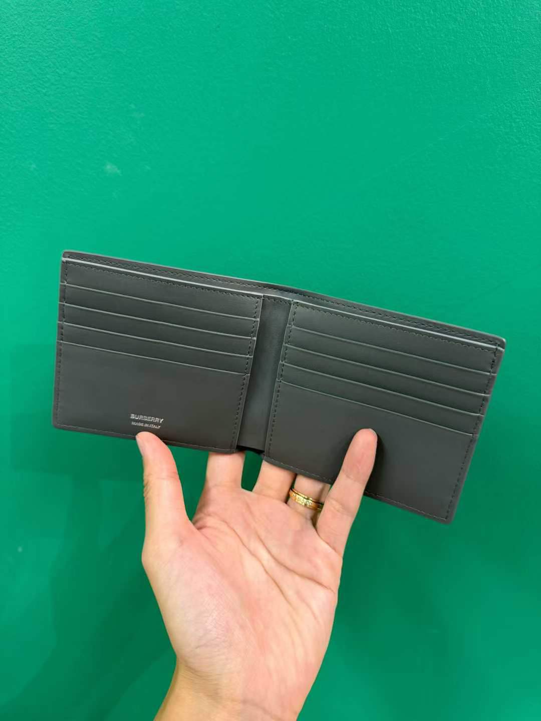 Burberry Grey Bifold Wallet64444118438530111
