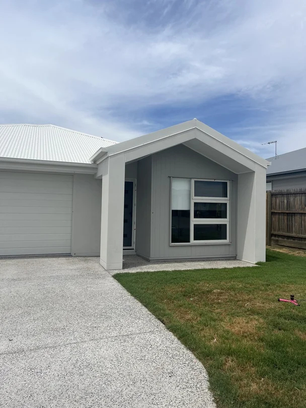 1/10 Balonne Street, Plainland QLD 4341