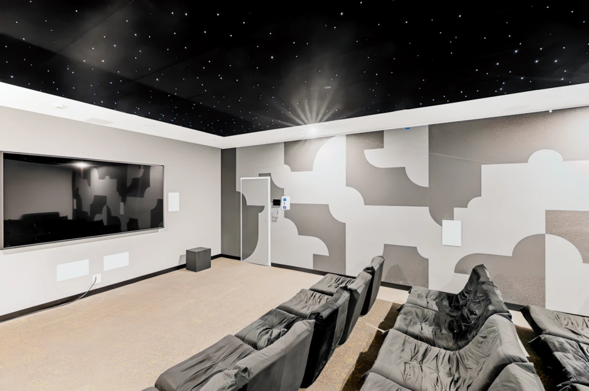 Accolade On Moore64167706779649111