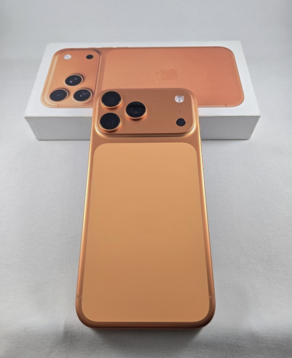 Apple iPhone 17 & 18 pro max 256gb Burgundy  unlocked