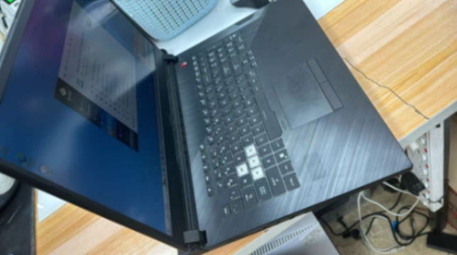 ASUS -ROG game laptop63270851701763111