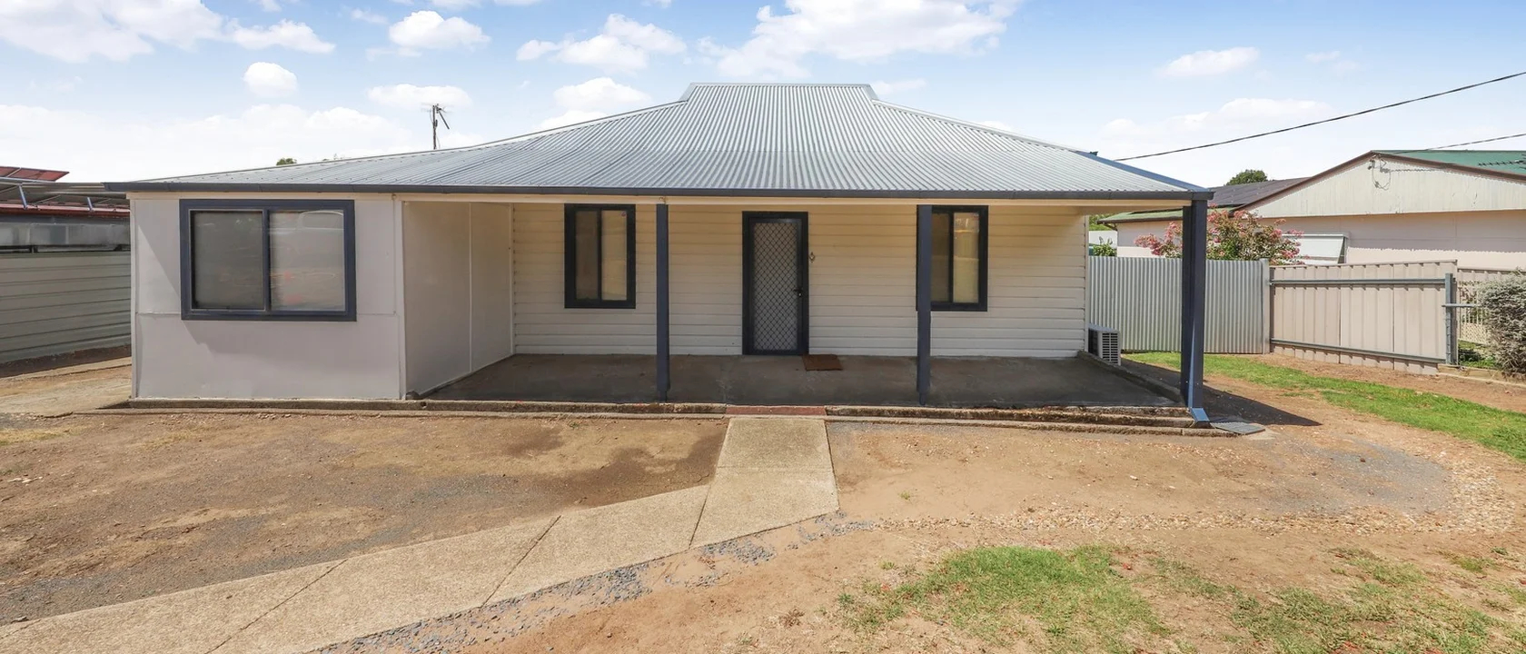 92 Russell Street, Tumut NSW 2720