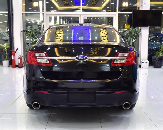 ford-taurus-2015-model-in-black-color-american-specs-64391411753090113