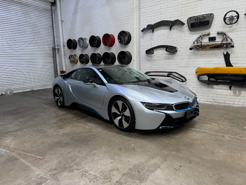 2015年 宝马i8 颜值爆表64687564479745111