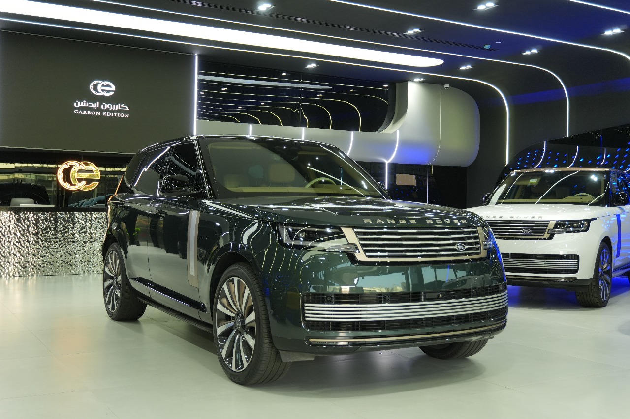 Range Rover SV - Sports Green Color - New Condition - 10,000 km - European Specs - 202463678710232963110