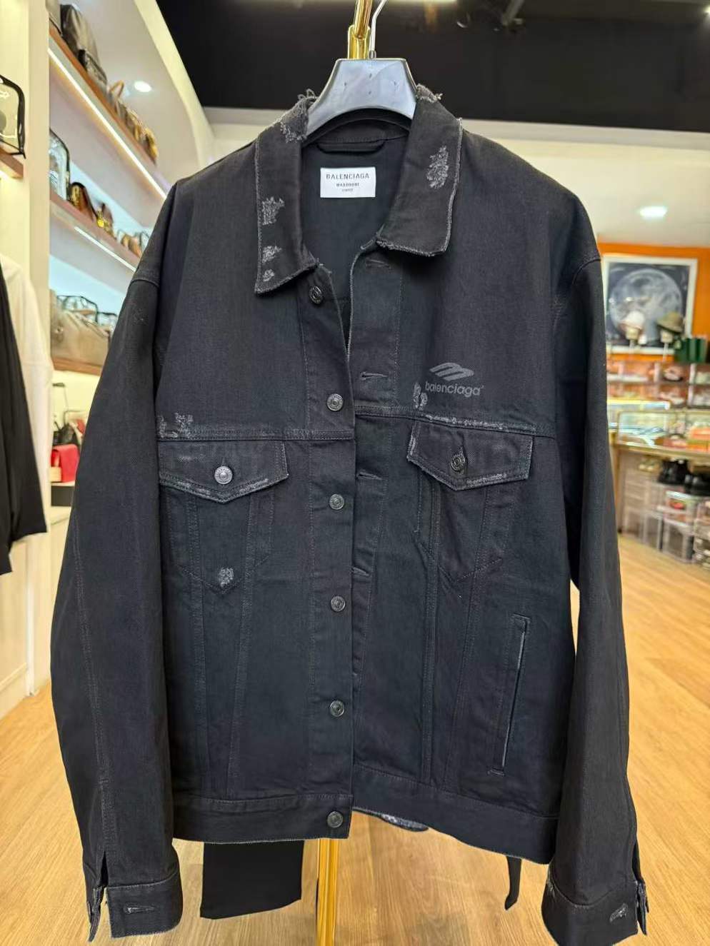 Balenciaga Denim Jacket – Size XS (Pre-Owned)63828080019073110